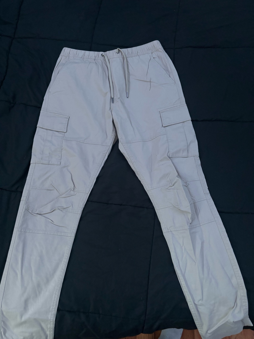 H&M Men's Light Gray Cargo Pants - Utility Style
